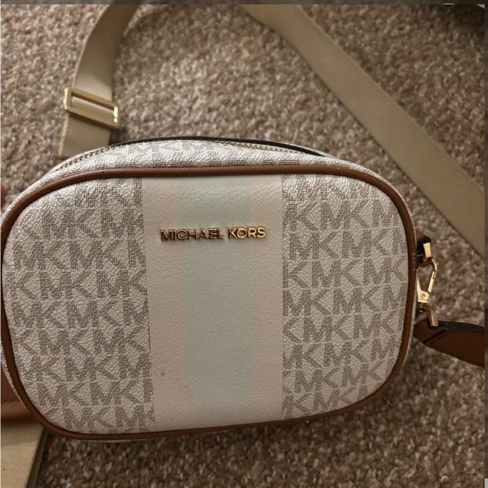 Michael Kors Beige and White Women's Bag